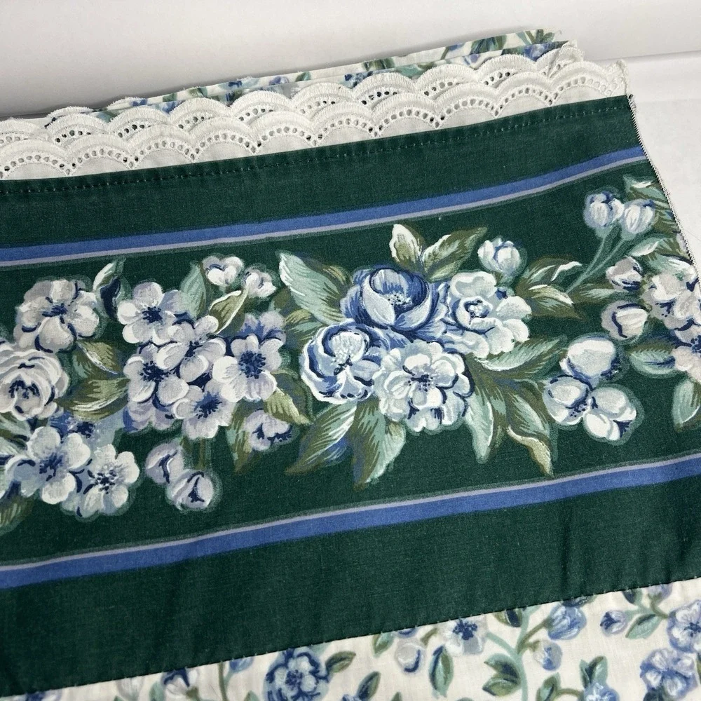 VTG Queen Bedding Flat Sheet Floral Lace Edge Cottage Farmhouse